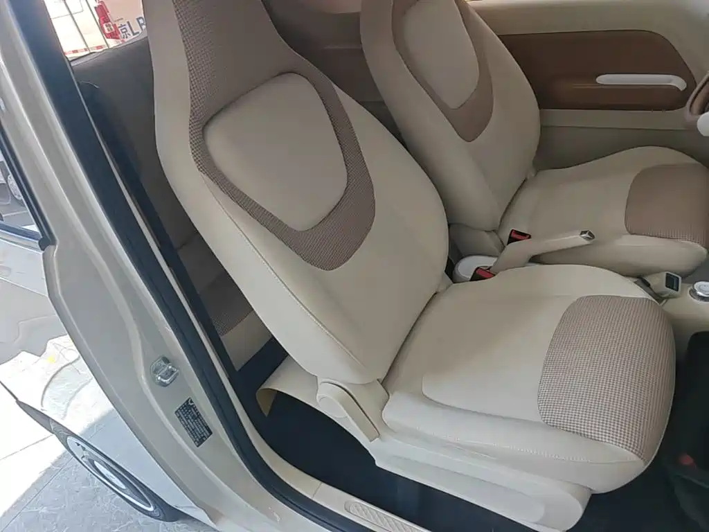 Wuling MINIEV — миниатюра 25
