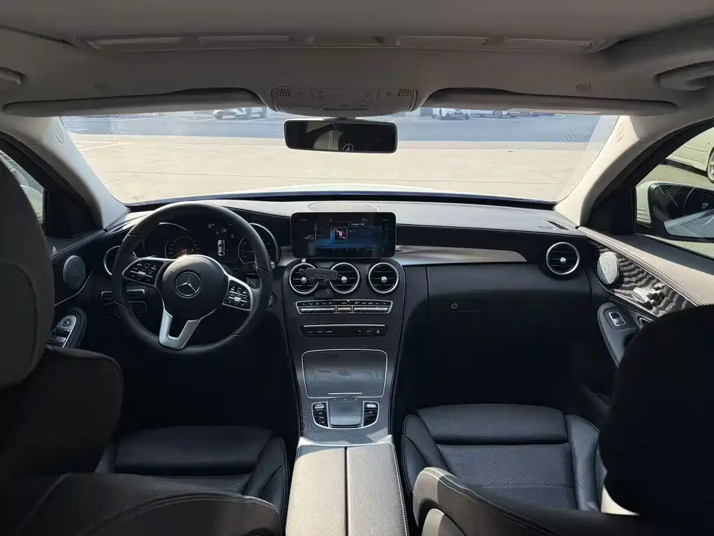 Mercedes-Benz C-Class — миниатюра 7
