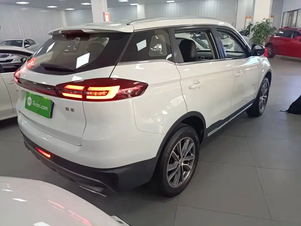 Geely Boyue — миниатюра 7