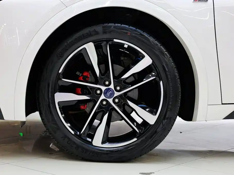 Ford Evos — миниатюра 13