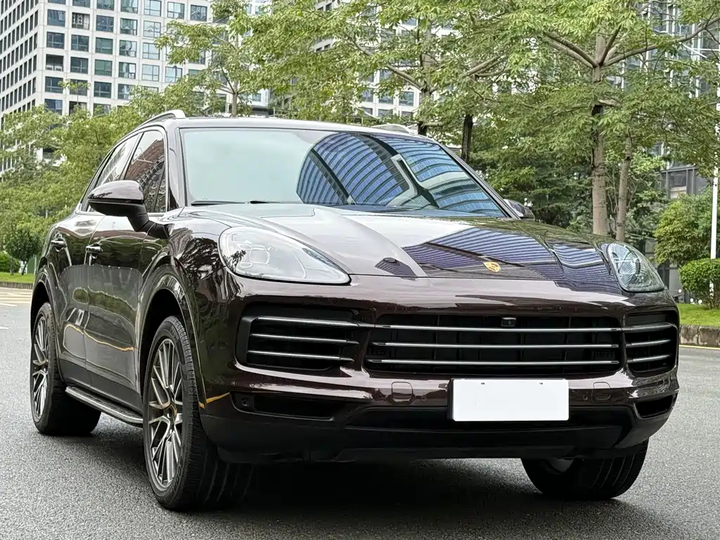 Porsche Cayenne — миниатюра 3