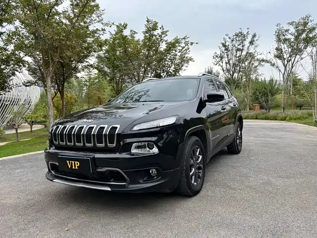 JEEP FREE LIGHT 2021