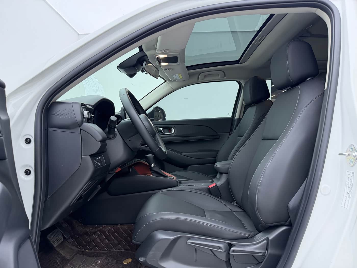 Honda XR-V 1.5 л 2024 г. Белый, пробег 5000 км