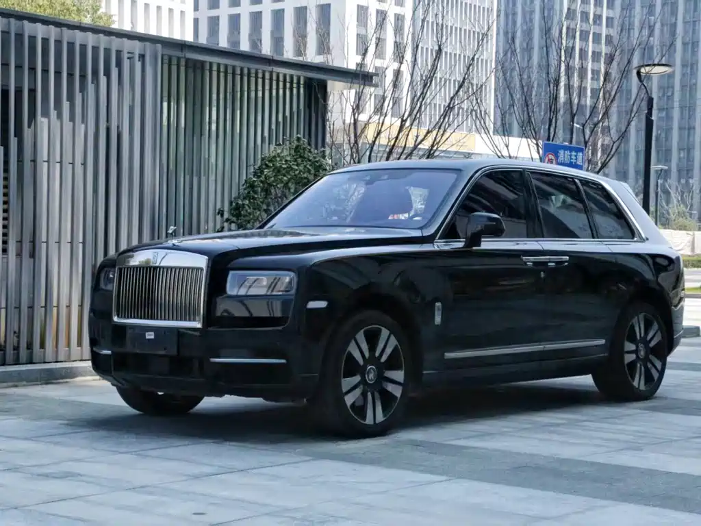 Купить Rolls-Royce Cullinan