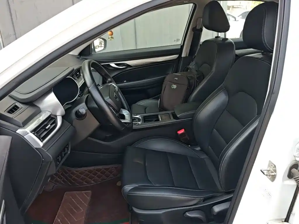 Geely Emgrand — миниатюра 15