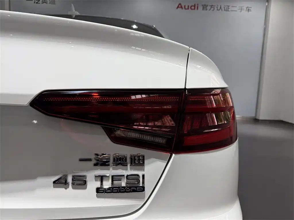 Audi A4L — миниатюра 12