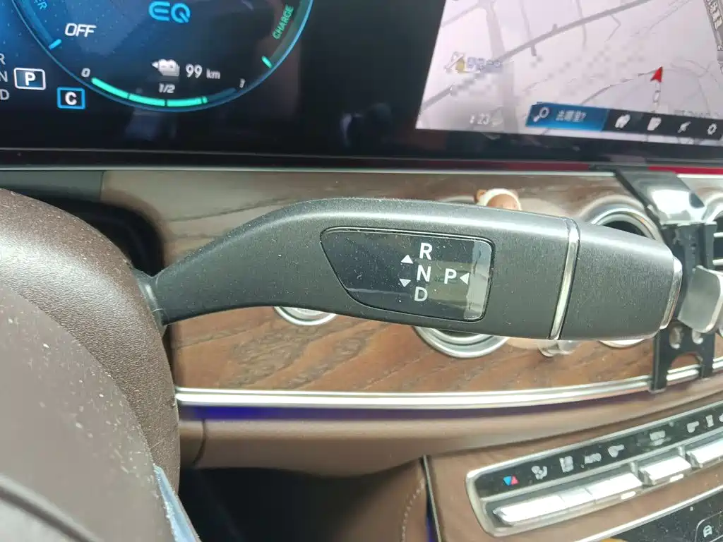 Mercedes-Benz E-Class New Energy — миниатюра 16
