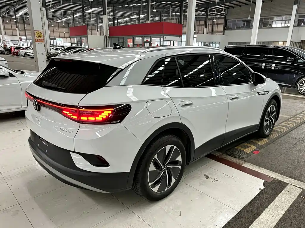 Volkswagen ID.4 Crozz — миниатюра 15