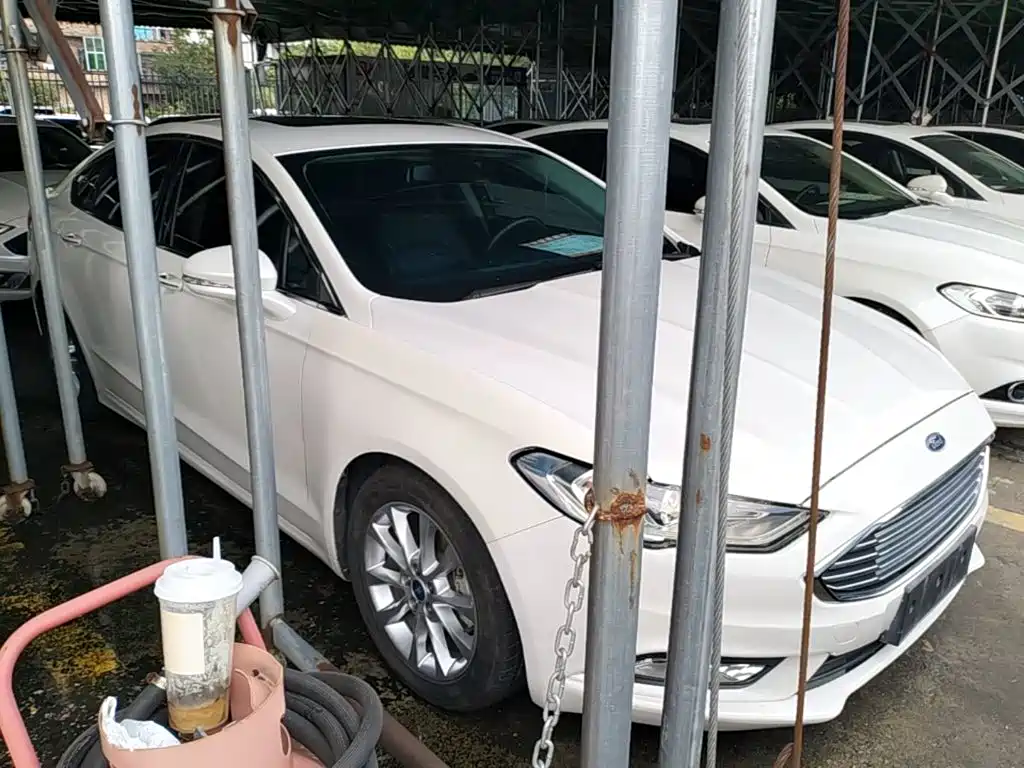 Ford Mondeo — миниатюра 4