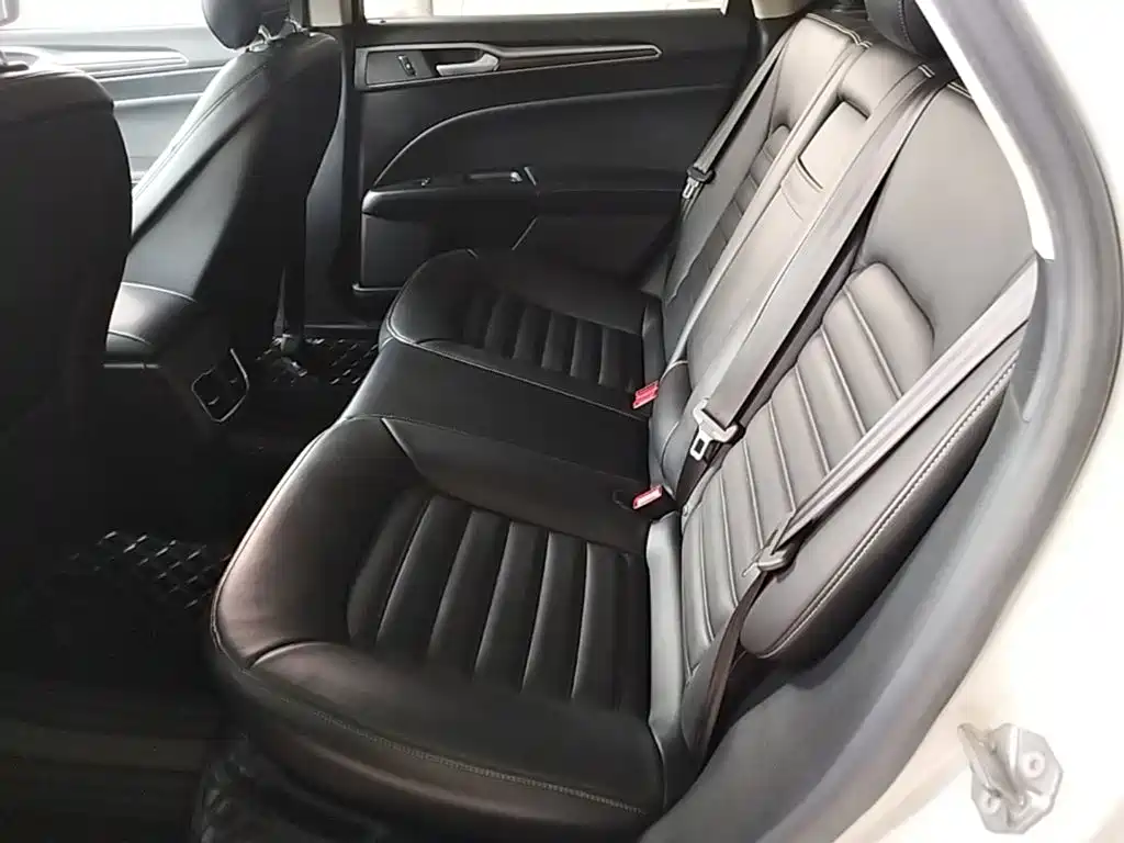 Ford Mondeo — миниатюра 17