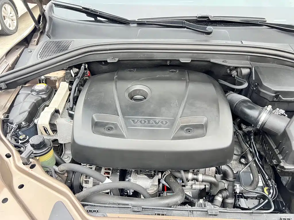 Volvo XC60 — миниатюра 28
