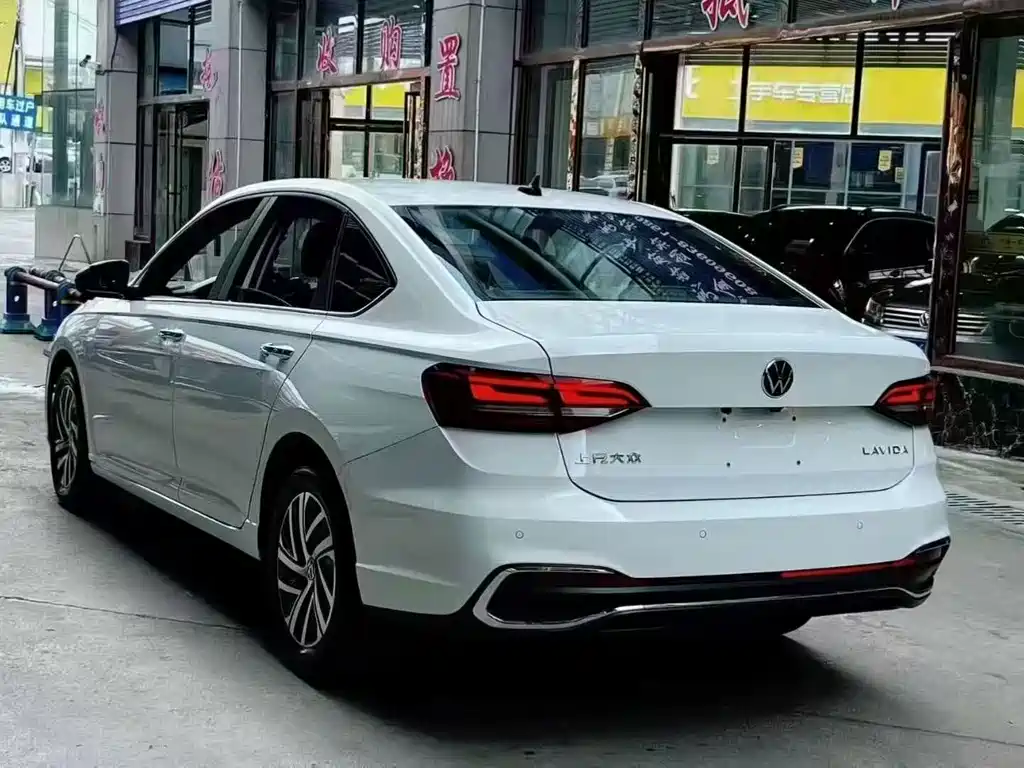 Volkswagen Lavida — миниатюра 7