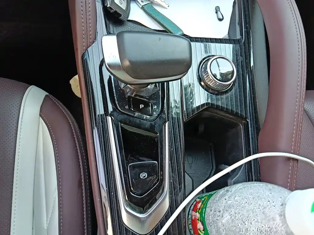 Geely Xingyue L — миниатюра 10