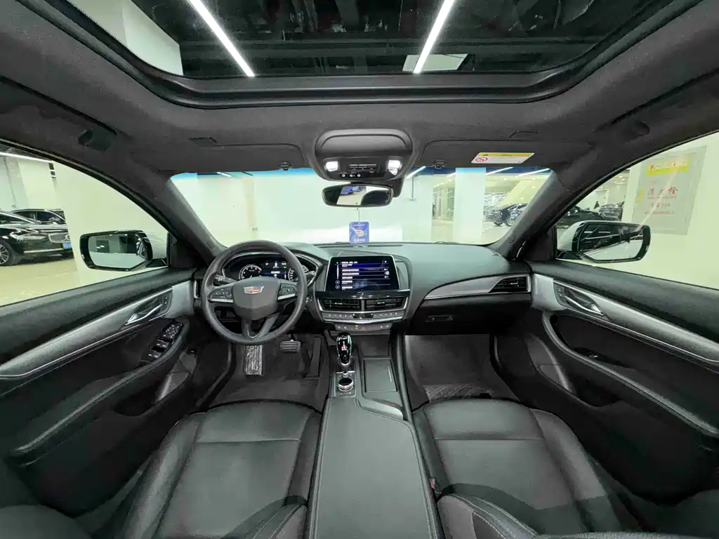 Cadillac CT5 — миниатюра 8