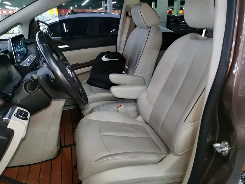 Buick GL8 2021 652T Luxury