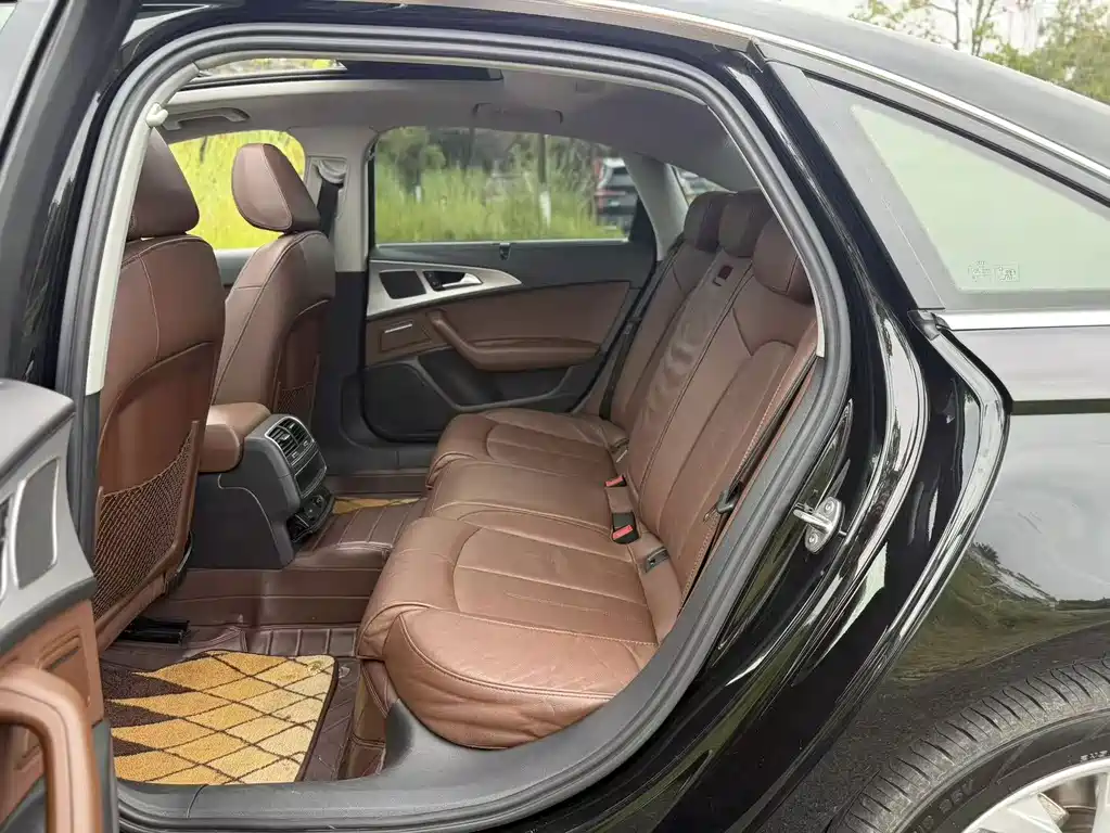 Audi A6L — миниатюра 9
