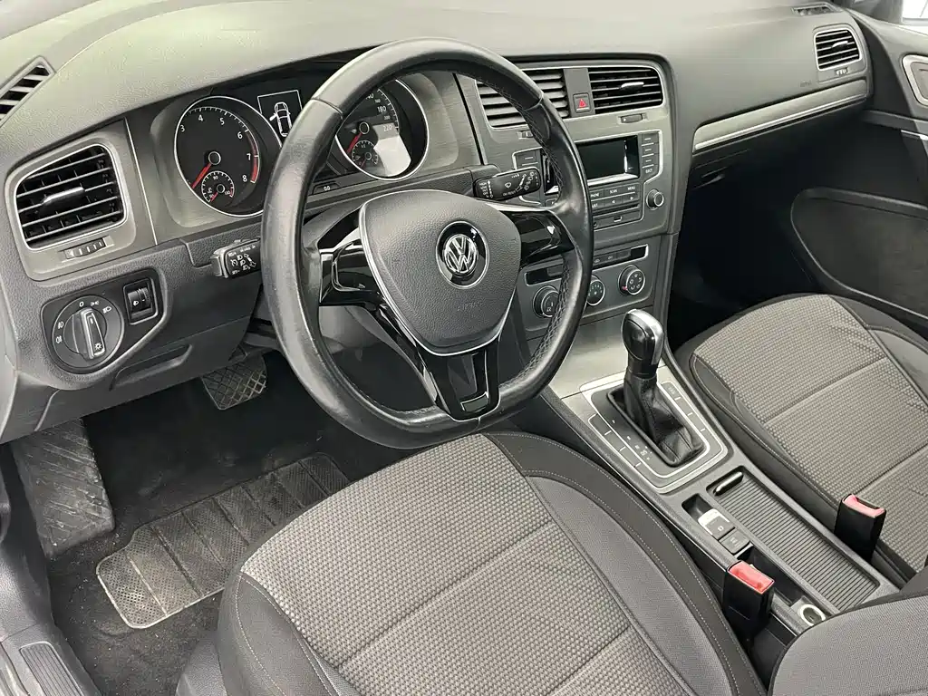Volkswagen Golf — миниатюра 4