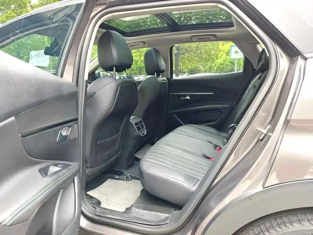 Peugeot 4008 — миниатюра 8
