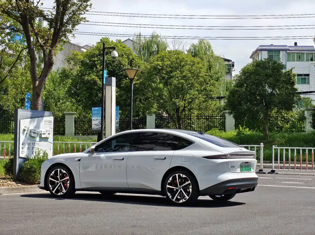 NIO ET5 — миниатюра 13