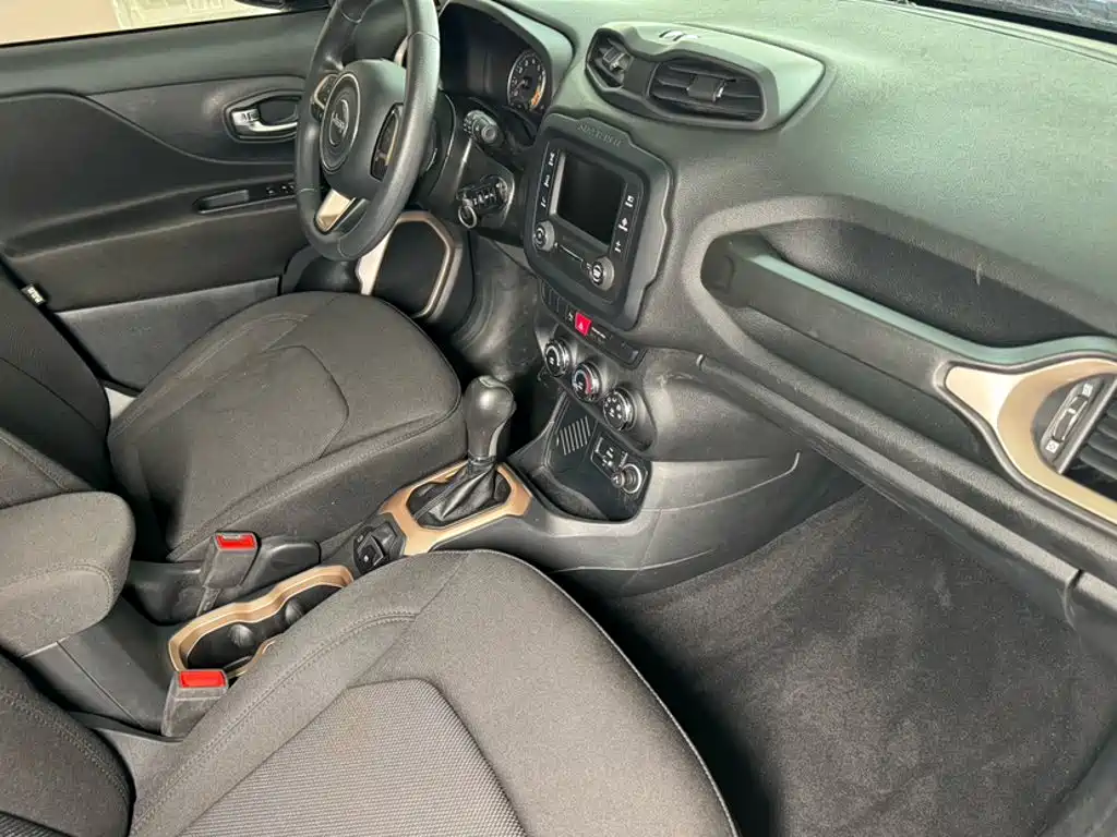 Jeep Renegade — миниатюра 9
