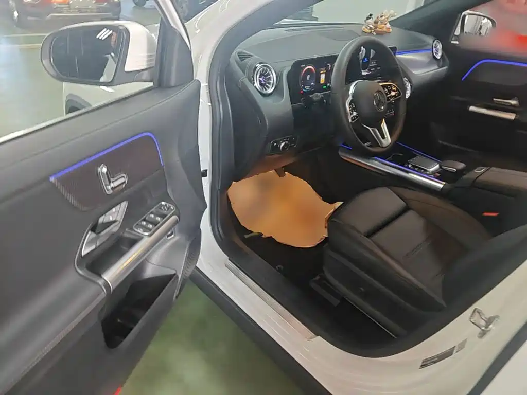 Mercedes-Benz EQA — миниатюра 16