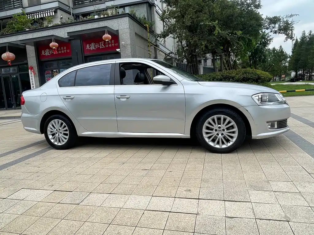 Volkswagen Lavida — миниатюра 4