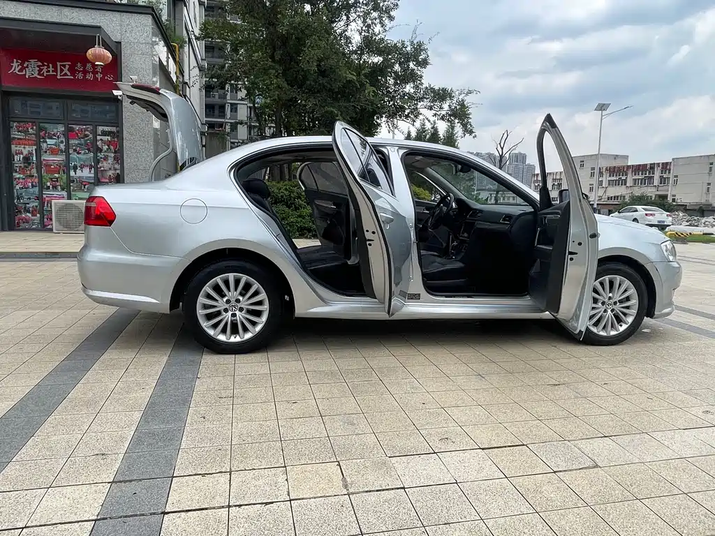 Volkswagen Lavida — миниатюра 16