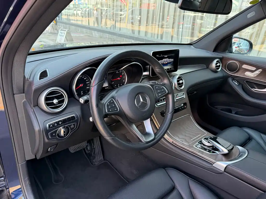 Mercedes-Benz GLC — миниатюра 5