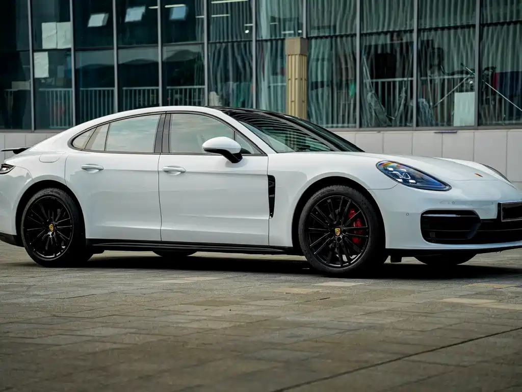 Porsche Panamera — миниатюра 3