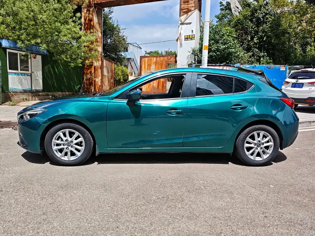Mazda 3 Axela — миниатюра 3