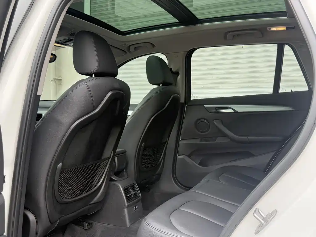 BMW X1 — миниатюра 6