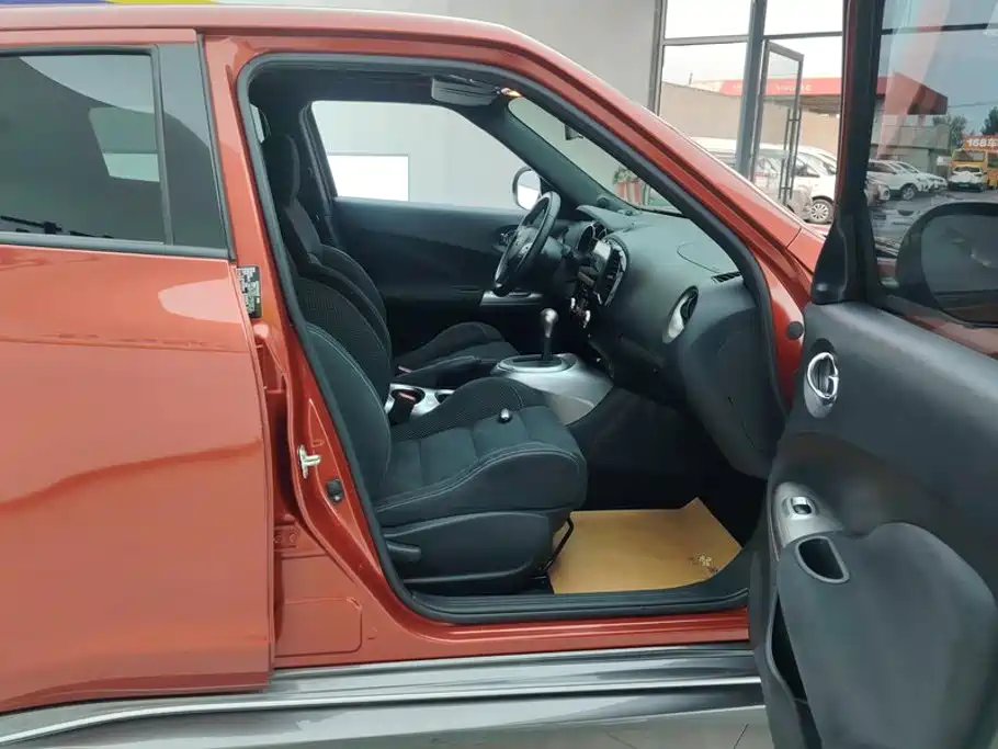 Infiniti ESQ — миниатюра 8