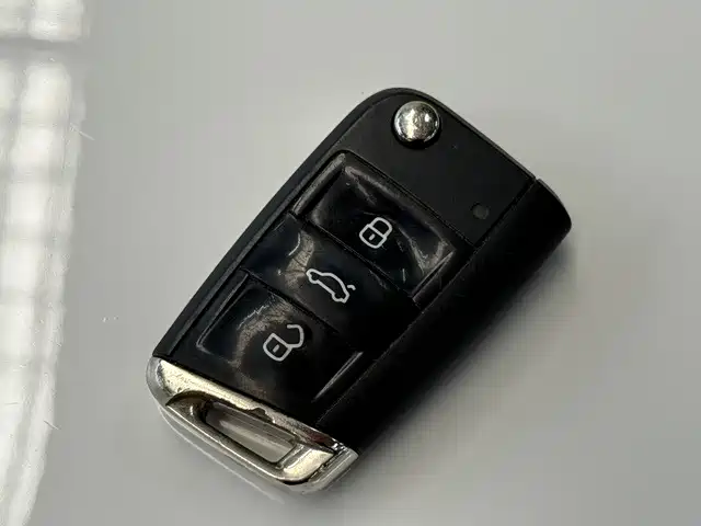 Volkswagen Lavida — миниатюра 6
