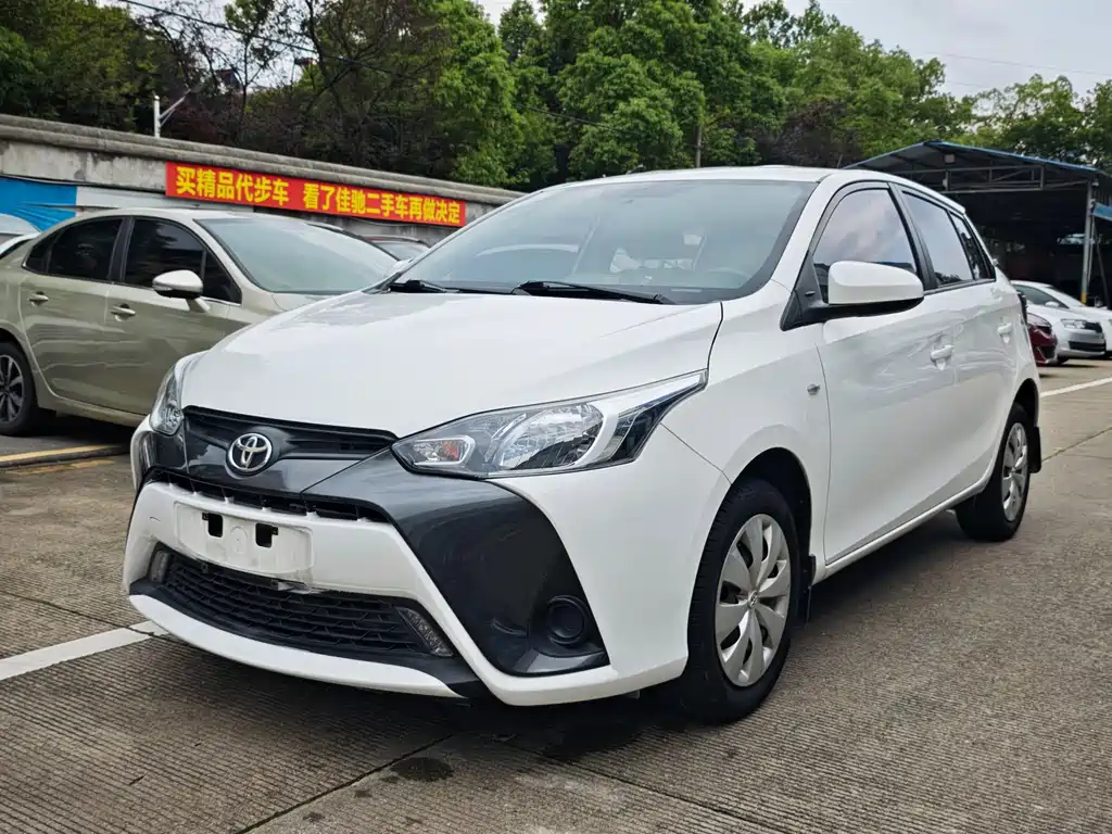Toyota Yaris L