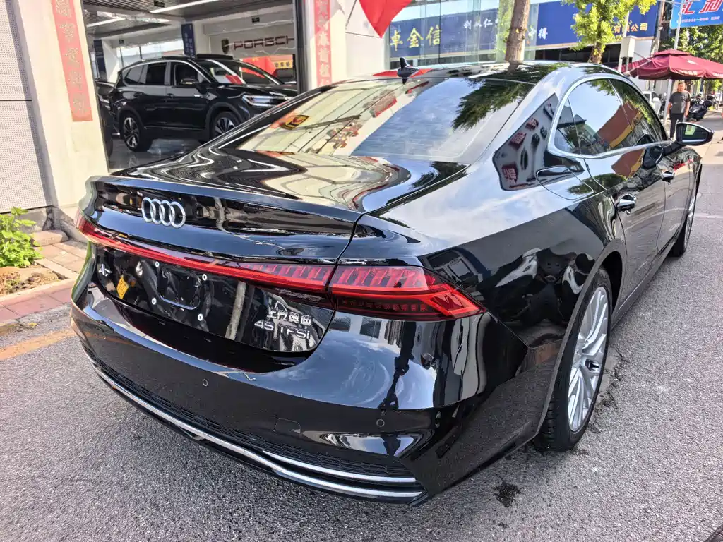 Audi A7L — миниатюра 5
