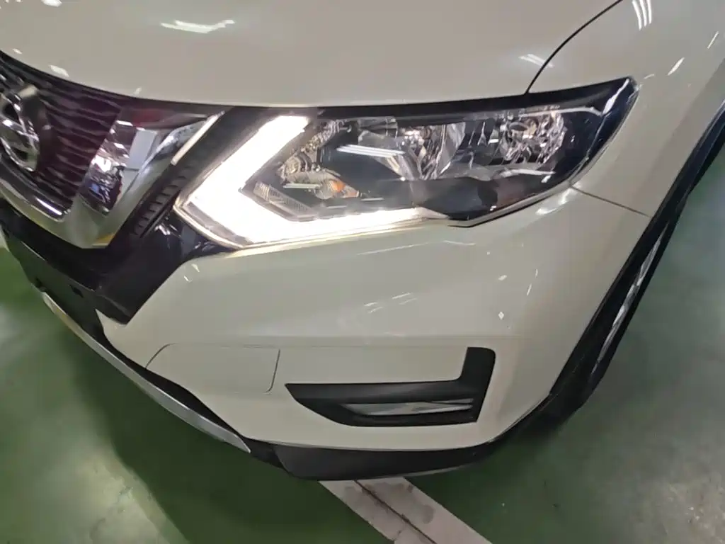 Nissan X-Trail — миниатюра 24