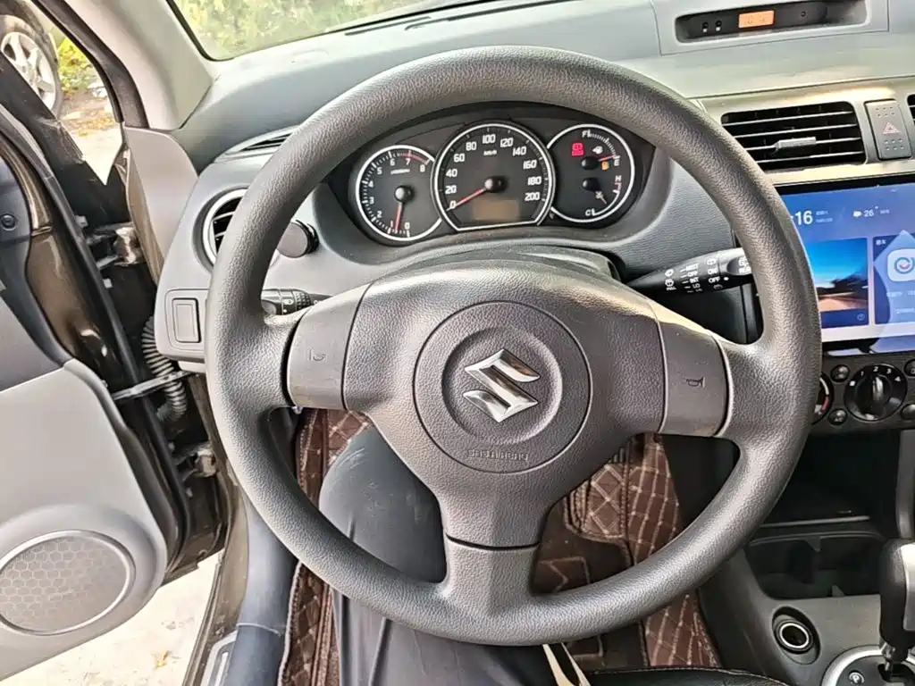 Suzuki Swift — миниатюра 11