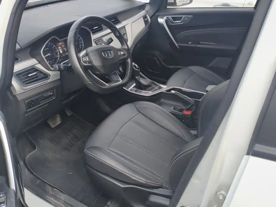 Geely Vision X3 — миниатюра 9