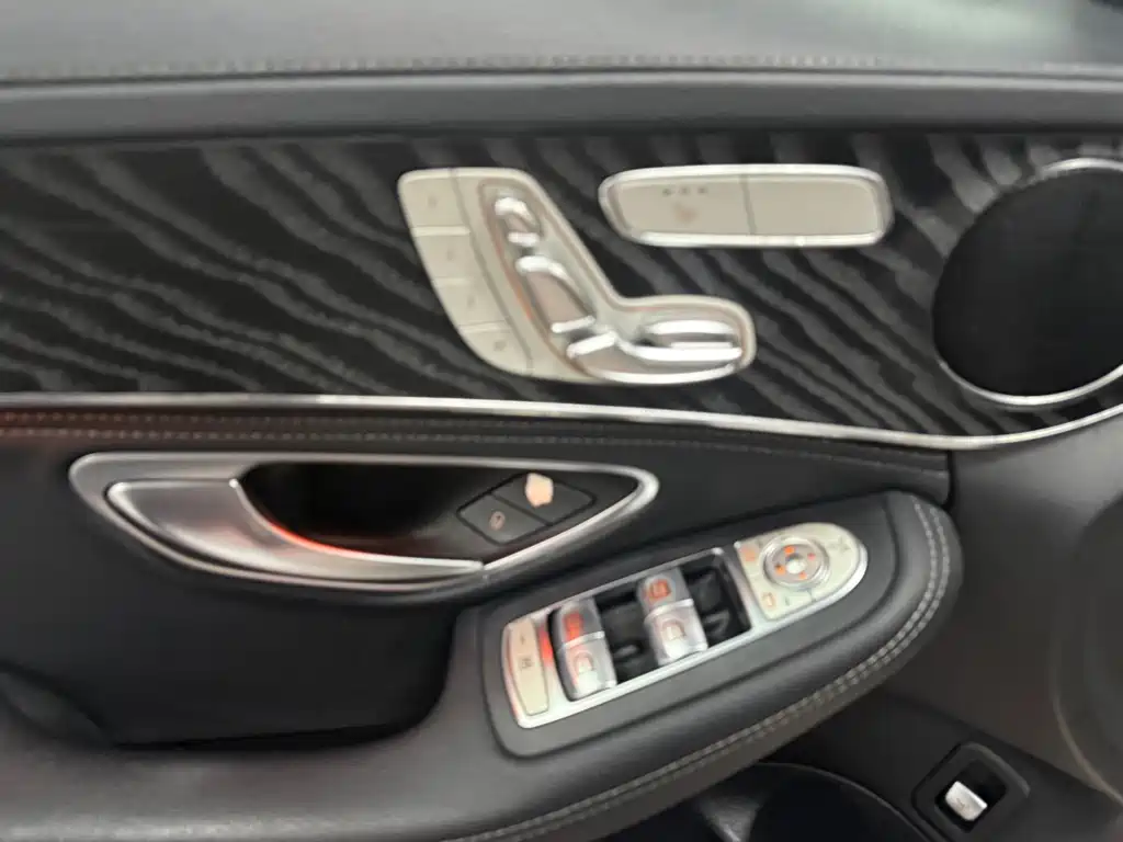 Mercedes-Benz C-Class — миниатюра 14