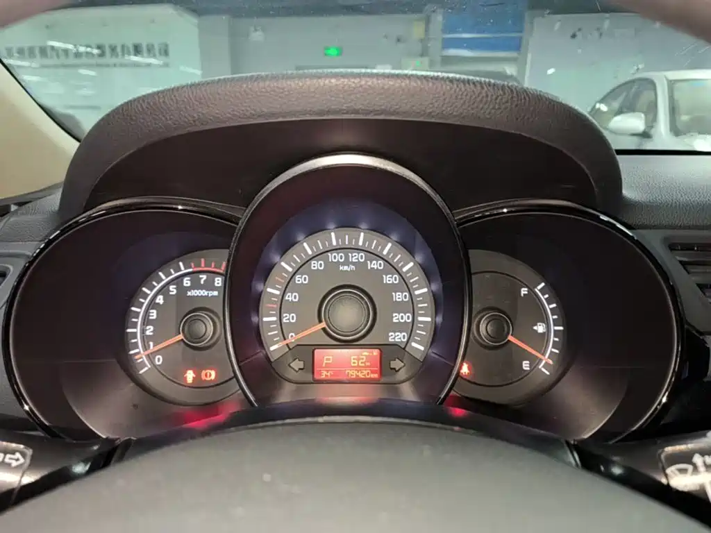 Kia K2 — миниатюра 12