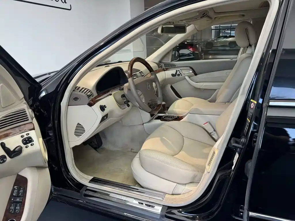 Mercedes-Benz S-Class — миниатюра 12
