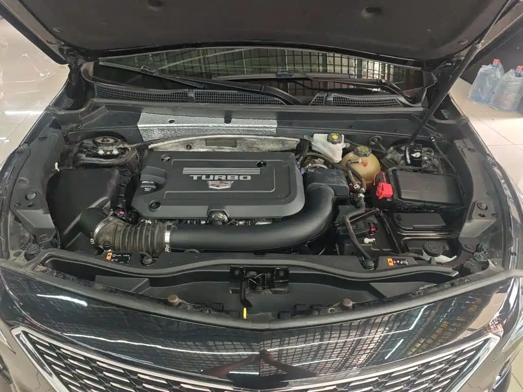 Cadillac XT4 — миниатюра 11