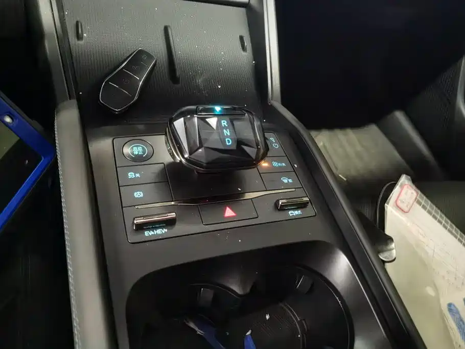 BYD Qin L — миниатюра 16