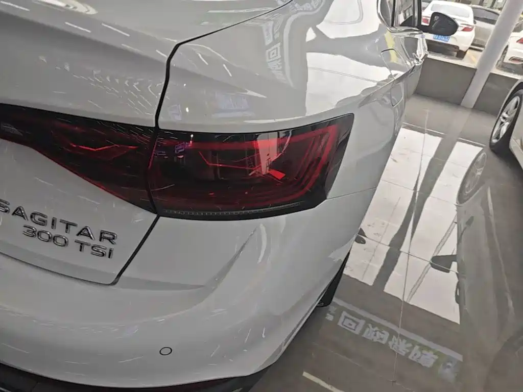 Volkswagen Sagitar — миниатюра 8