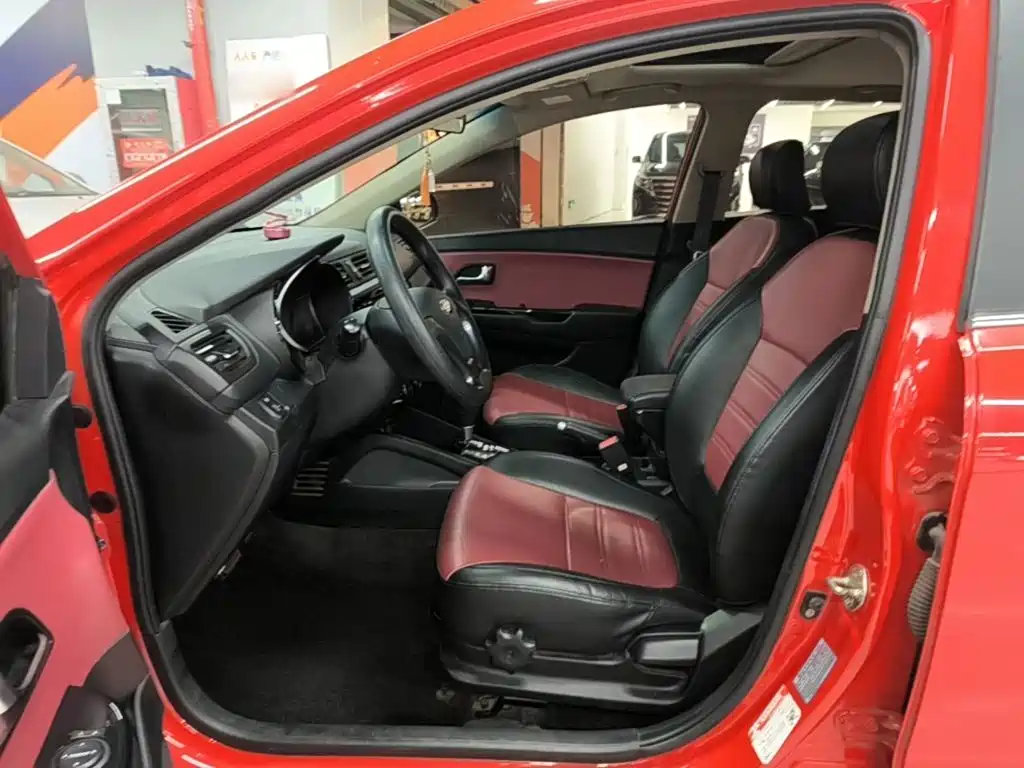 Kia K2 — миниатюра 15