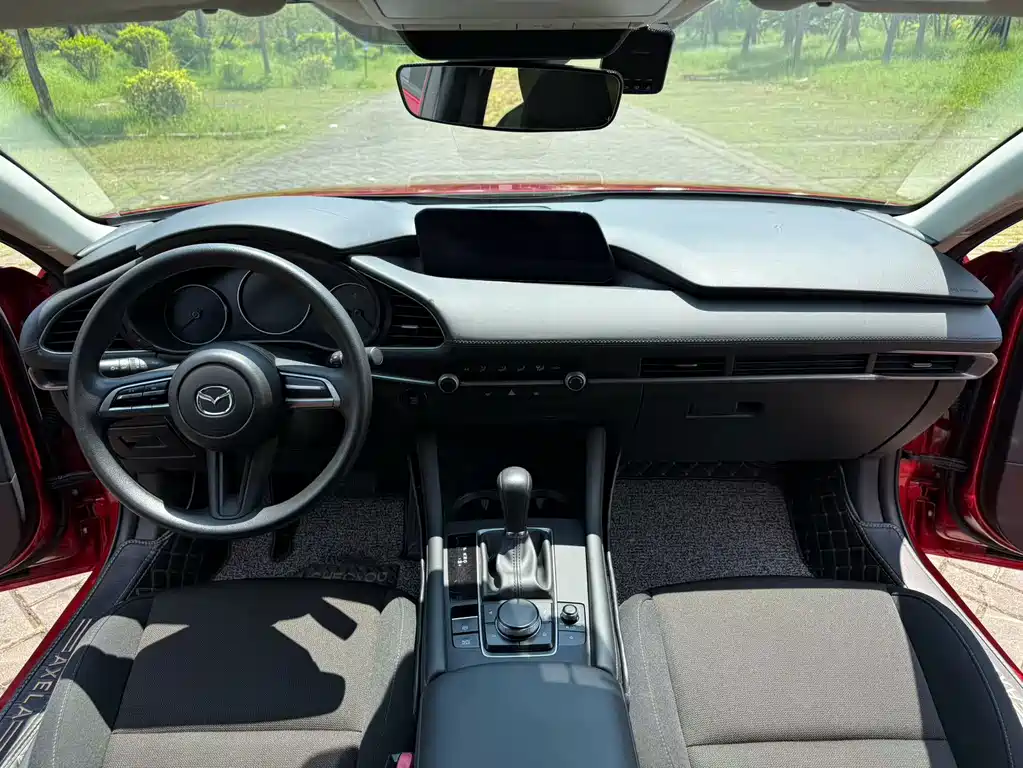 Mazda 3 Axela — миниатюра 8