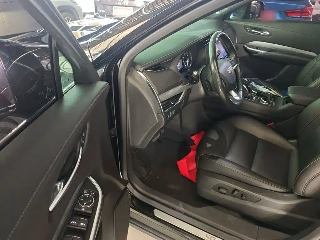 Cadillac XT4 — миниатюра 14