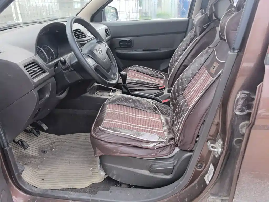 Wuling Hongguang — миниатюра 15