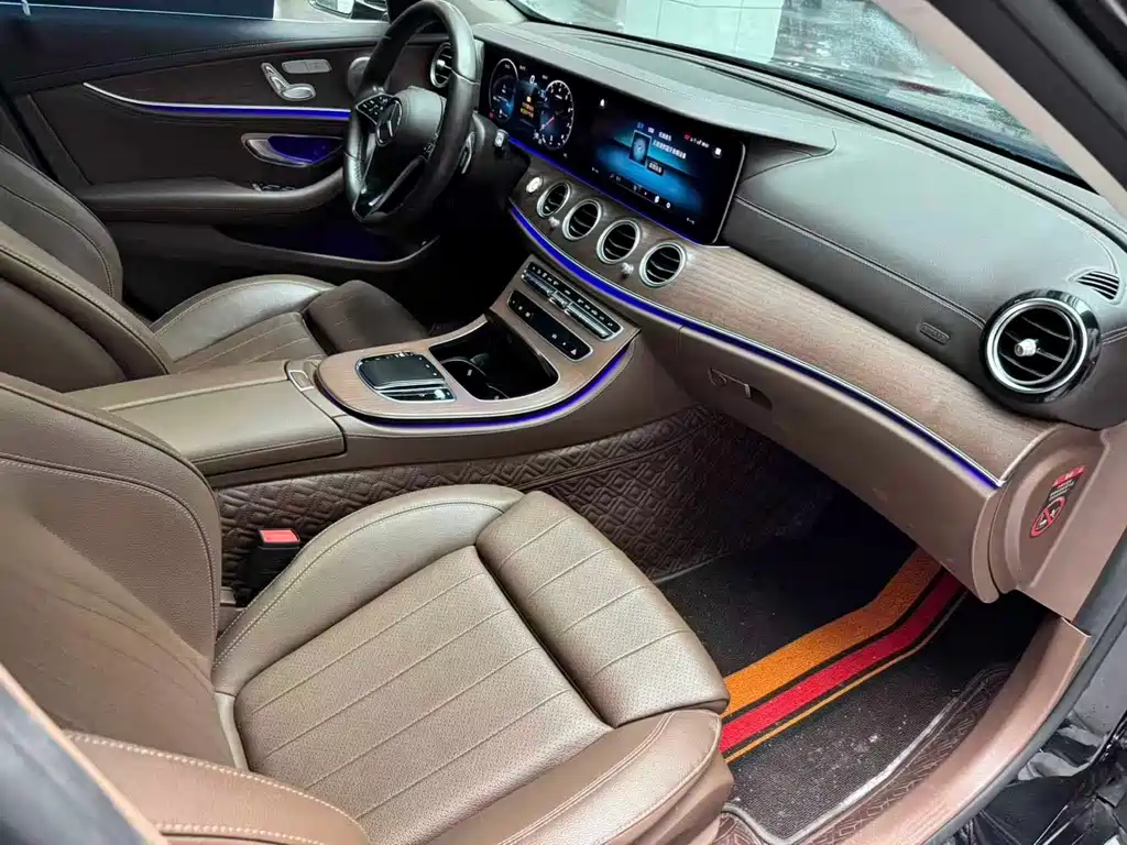 Mercedes-Benz E-Class — миниатюра 14