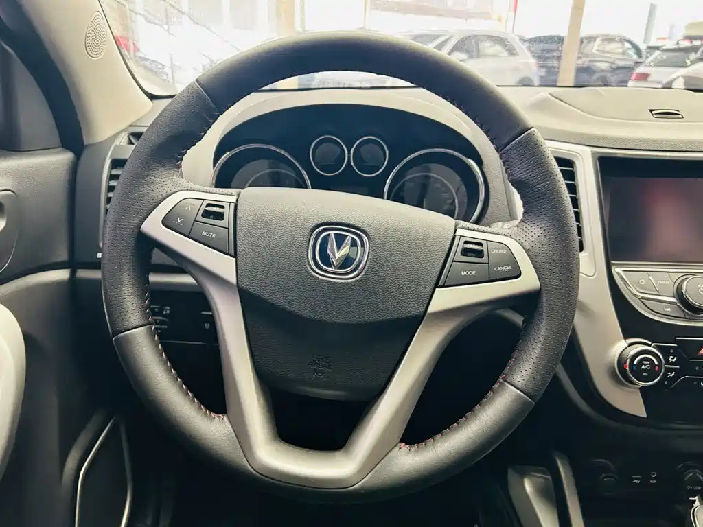 Changan CS35 — миниатюра 15